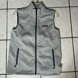 Vest  vineyard vines  great new condition size small